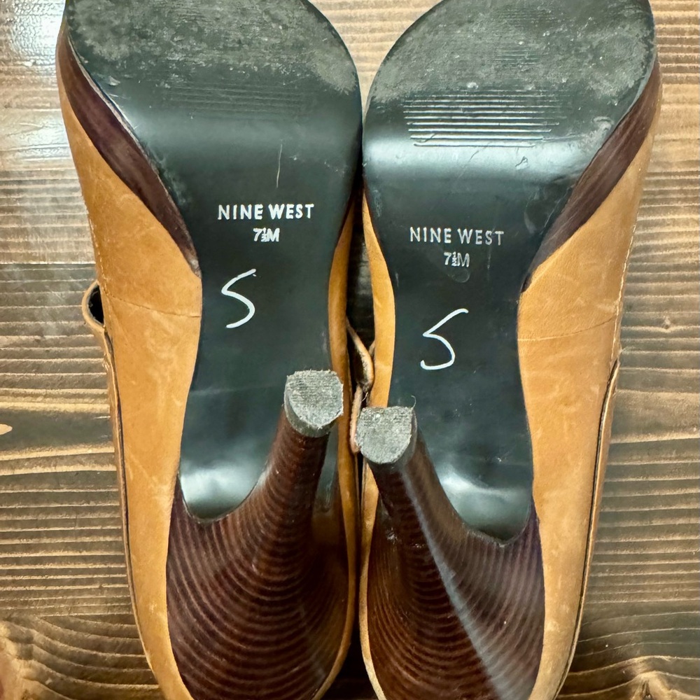Vintage Nine West Round Toe Platform Brown Leather Mary Jane Heels Size 7.5 - Picture 9 of 9